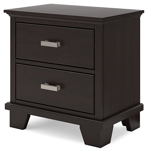 Covetown Full Panel Bed with Mirrored Dresser, Chest and Nightstand